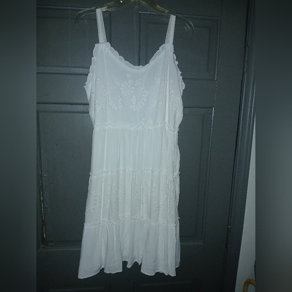 Maurices White Eyelet Tiered Mini Sundress XL - Picture 2 of 7